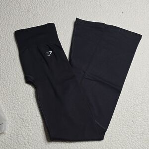 3258 New Gymshark Everyday Seamless Flared Legging Sz Small